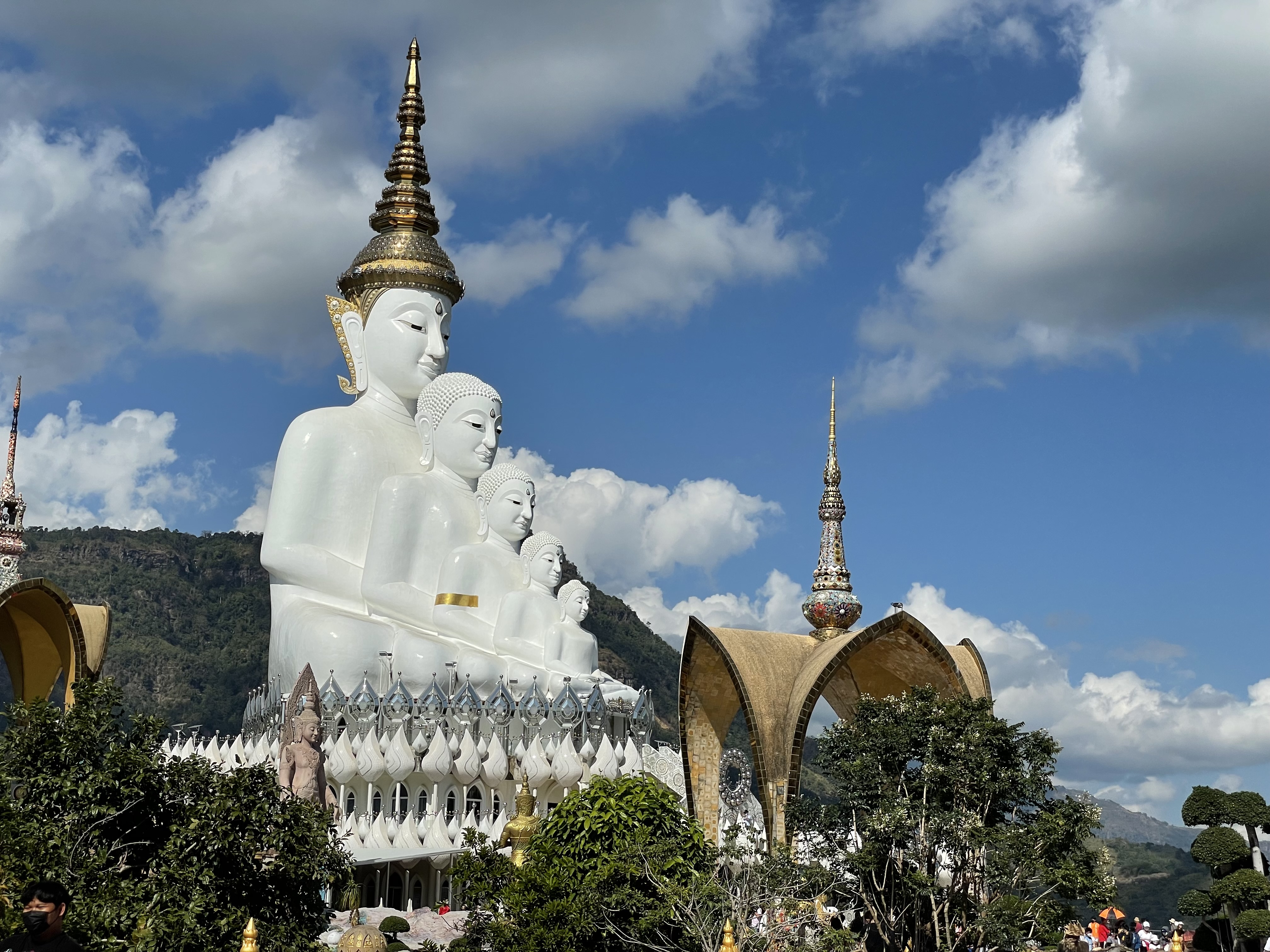 Wheel Share | วัดพระธาตุเขาซ่อนแก้ว เพชรบูรณ์